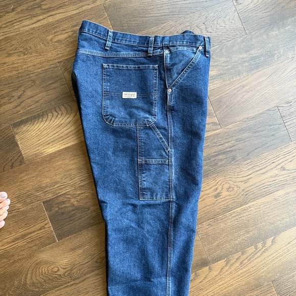 Wrangler Authentic Carpenter Blue Jeans Relax Fit NEW 40 X 29 - Picture 3 of 6